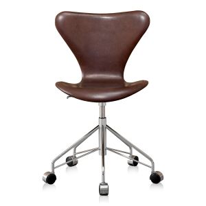 UBRUGT Arne Jacobsen 3117 Alaska Mocca Anilin