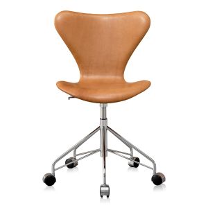 Ny! Arne Jacobsen 3117 Vacona Nougat anilin