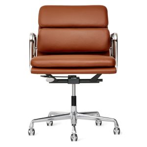 Charles Eames EA-217 Softpad standard Brandy m/låsbar vippe-mekanisme, justerbar modstand, justerbar højde samt renoveret understel - forfra 