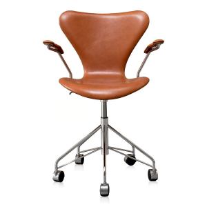 UBRUGT Arne Jacobsen 3217 Legance Cognac Anilin