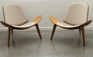 Hans J Wegner CH07 Valnød 2 stk.