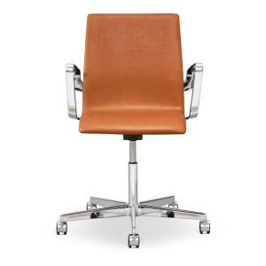 Arne Jacobsen Oxford Kontorsstol låg modell Cognac anilin med höj- och sänkfunktion
