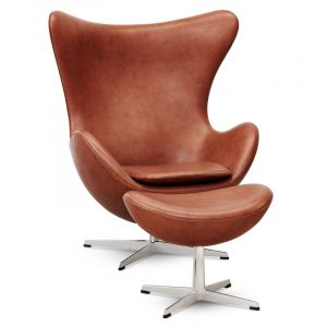 Ægget, den verdensberømte model, er absolut et mesterværk indenfor danske design af arkitekten Arne Jacobsen. Siden lanceringen af Ægget i 1958 bidrager loungestolen til den tidsskelsættende kombination af elegance og komfort.