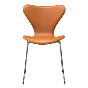 UBRUKT Arne Jacobsen Syveren 3107 Classic Cognac lær ny stol