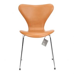Arne Jacobsen Sjuan 3107 Classic Cognac läder Ny stol